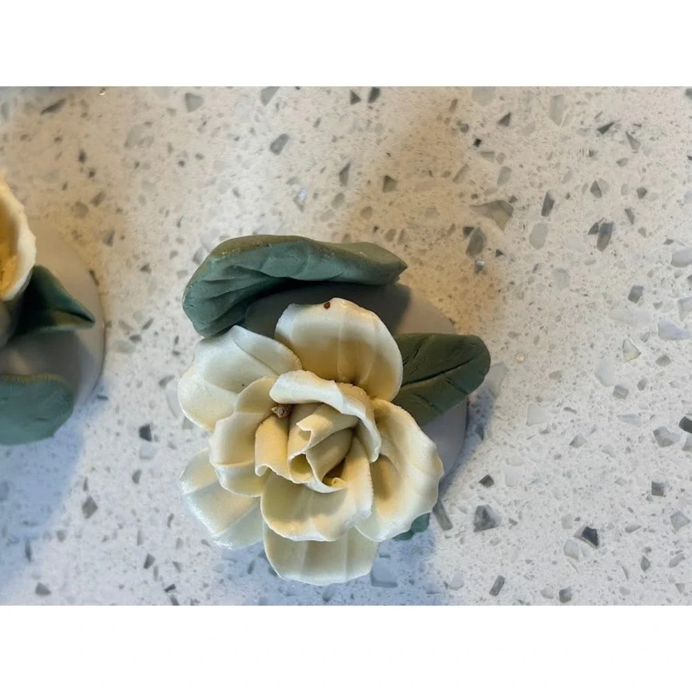 Set of 20 Vitge.Porcelain Flower Wedding Table Card Holders Lavender Cream Roses